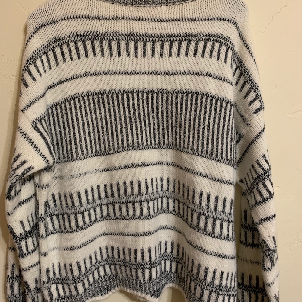 Sweater - Picture 2 of 2